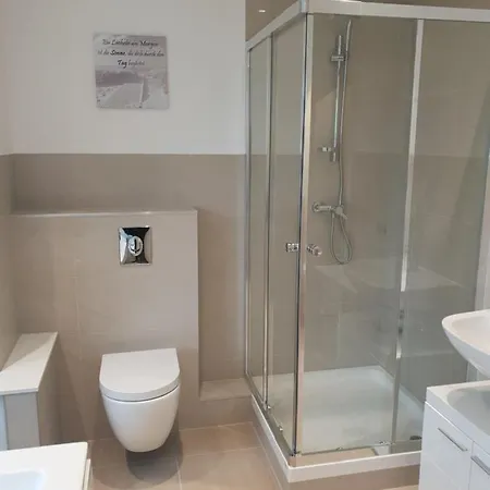 Ferienwohnung Mit Jacuzzi Naehe Flughafen Koeln Bonn Troisdorf Eksteriør billede