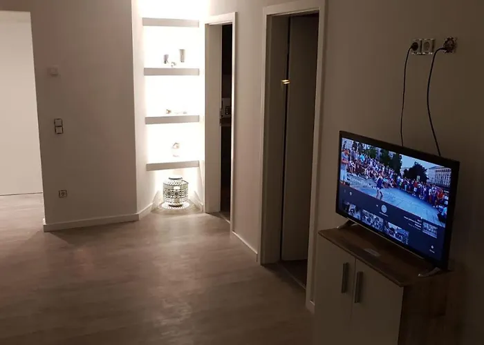 Ferienwohnung Mit Jacuzzi Naehe Flughafen Koeln Bonn